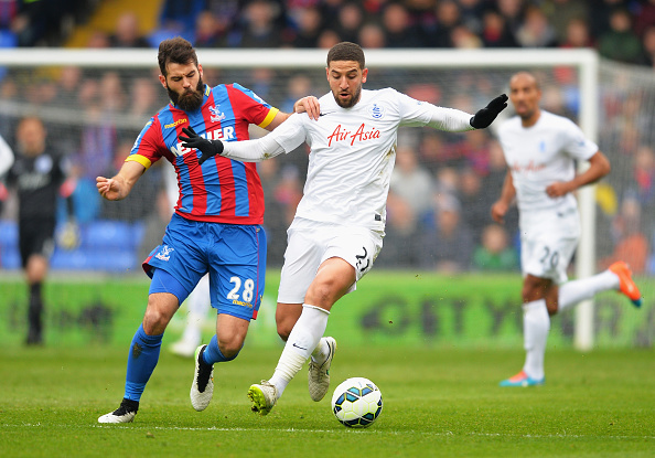 Taarabt in slalom(Photo by Christopher Lee/Getty Images)