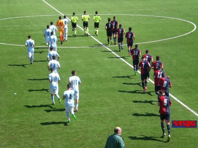 Entella-Genoa Primavera, l'ingresso delle squadre in campo