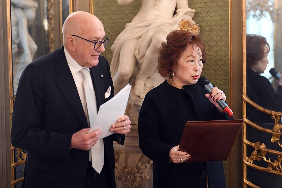 Antonio Bettanini con Denise Dardani console onorario di Gran Bretagna a Genova (Foto Genoa cfc Tanopress)