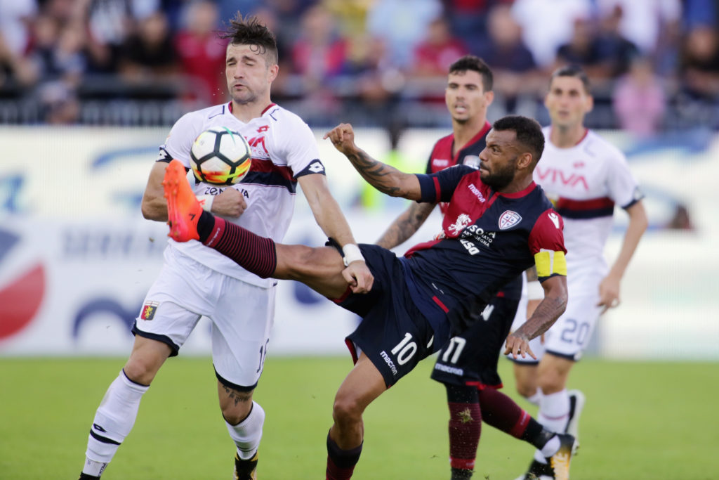 Il gol di Rigoni che porta il Genoa sul 1-3 sul Cagliari (Foto Enrico Locci/Getty Images)