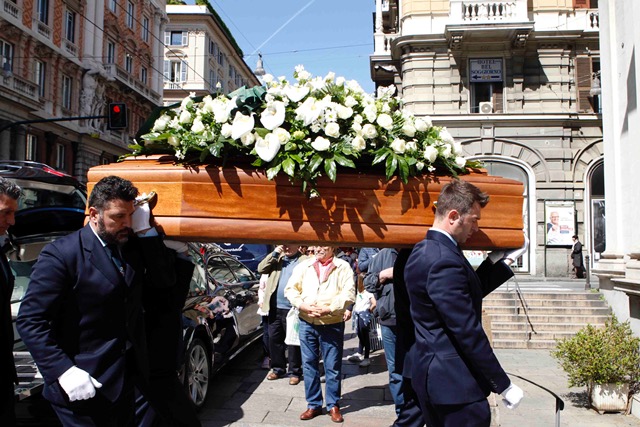 I funerali di Spartaco Landini (Foto Genoa cfc)