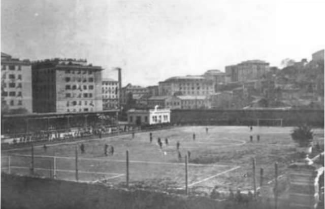 Vista dello stadio Luigi Ferraris nel 1911 (Wikipedia)