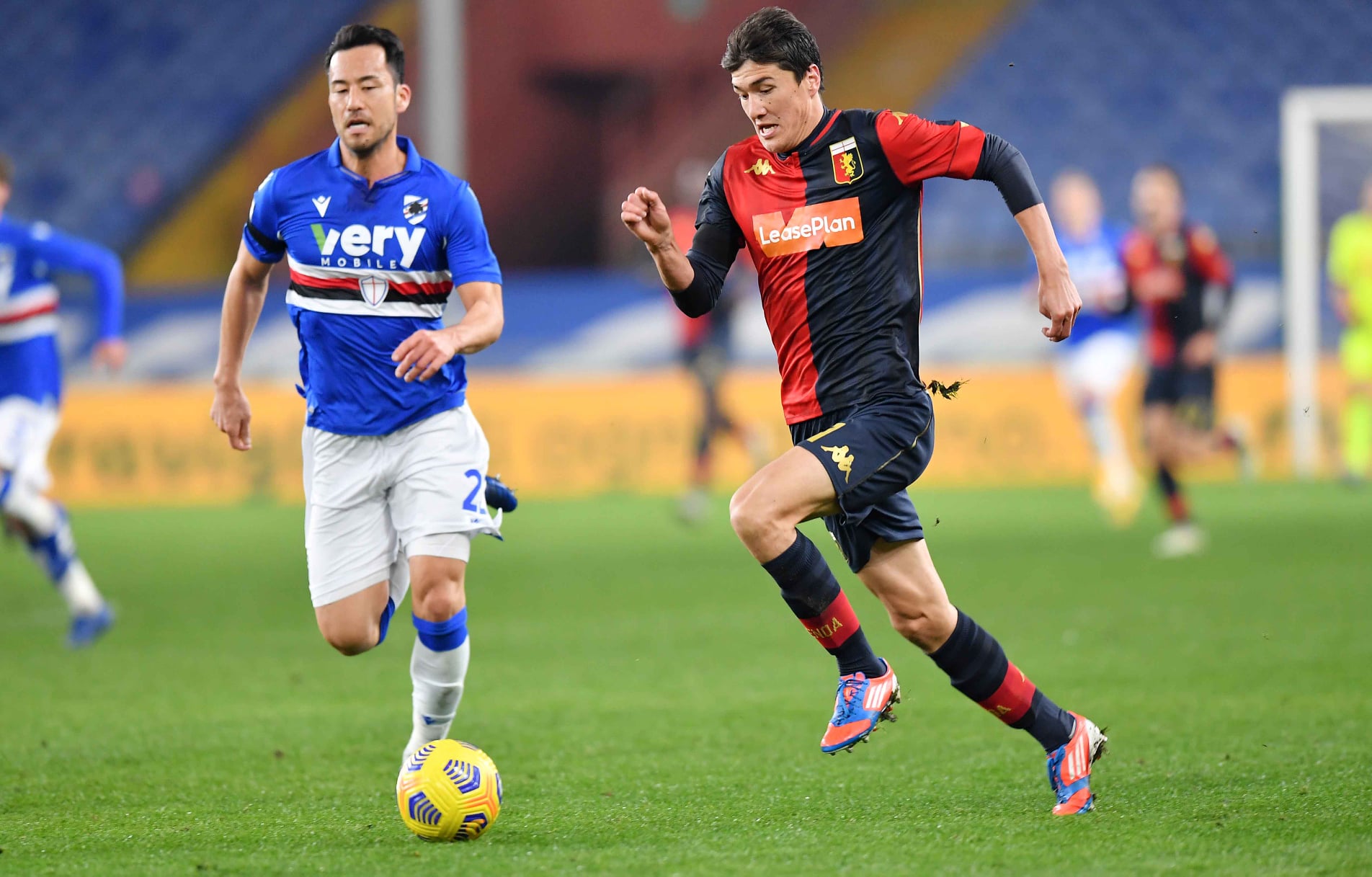 Shomurodov Yoshida Sampdoria-Genoa